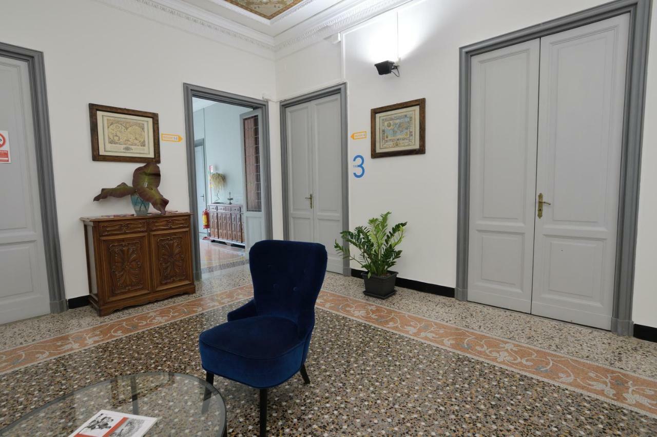 Check-Inn Rooms Genova Centro Екстер'єр фото